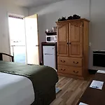 Colombi Studios And Suites