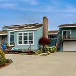 Sea Dream And Sand Dollar Suite