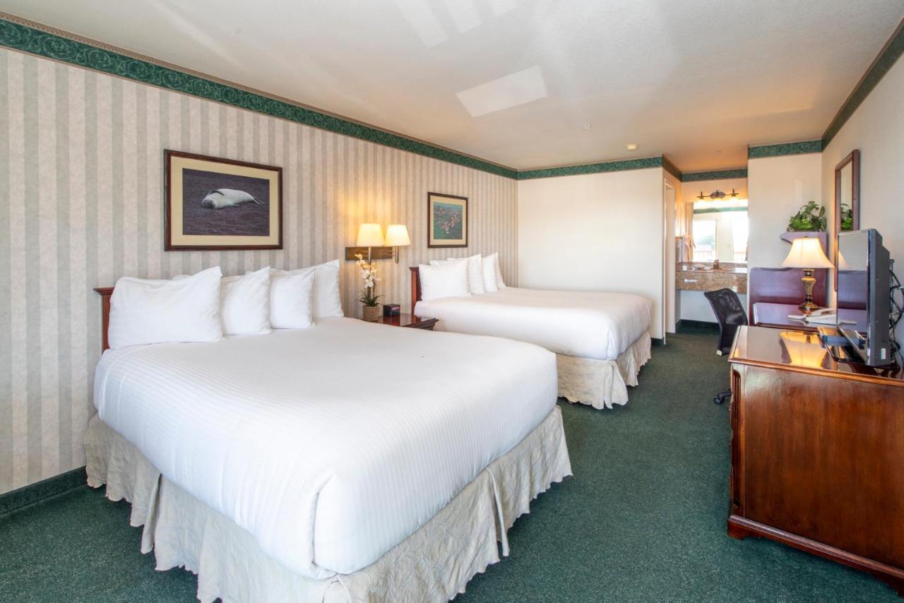 Hotel Emerald Dolphin & Mini Golf 3*