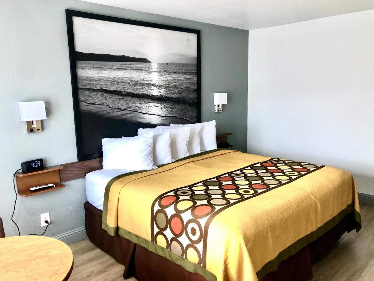 Motel Super 8 By Wyndham Bragg Fort Bragg