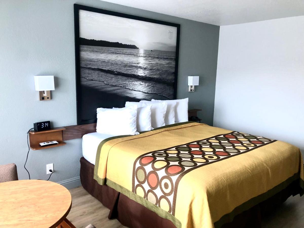 Super 8 By Wyndham Bragg 2*