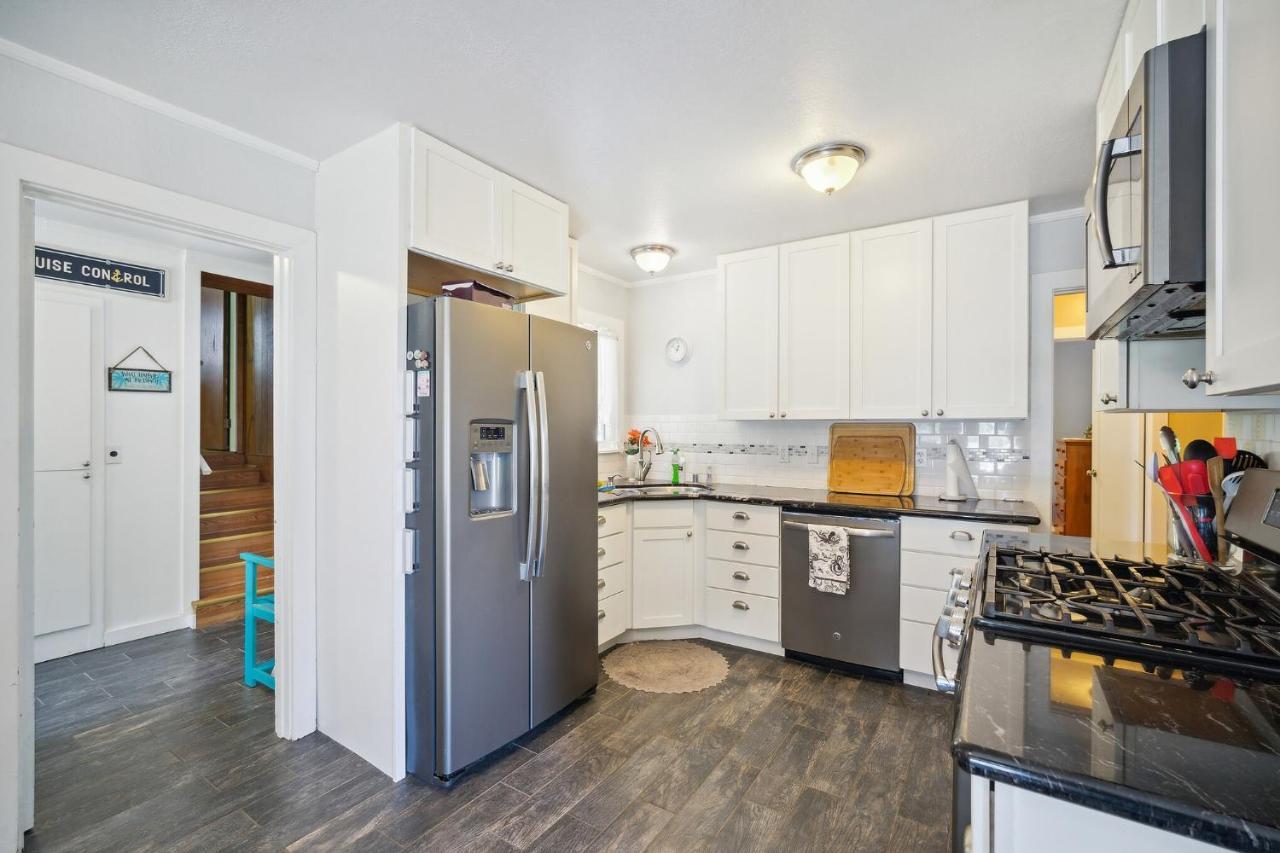 Charming Pet Friendly Coastal Getaway Fort Bragg
