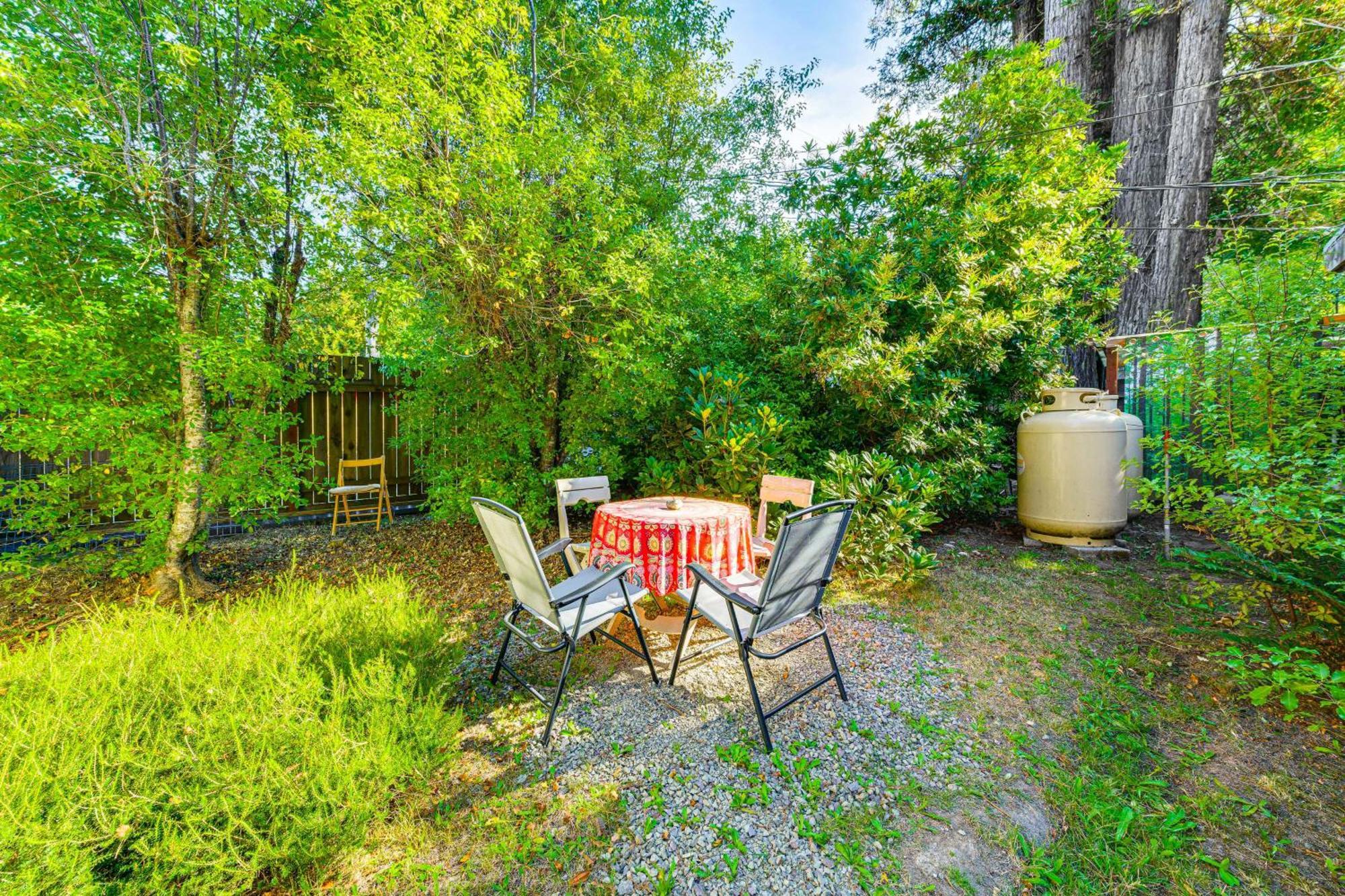 Holiday home Bragg Secret Garden With Hot Tub, Views