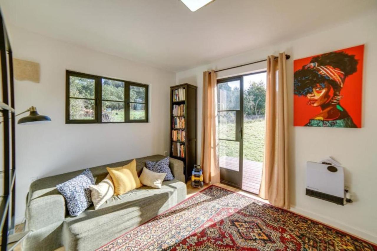 Holiday home Sophisticated Country Steps From The Fort Bragg