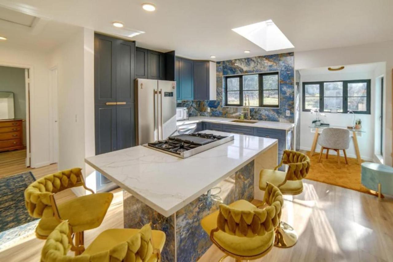 Sophisticated Country Steps From The Holiday home Fort Bragg