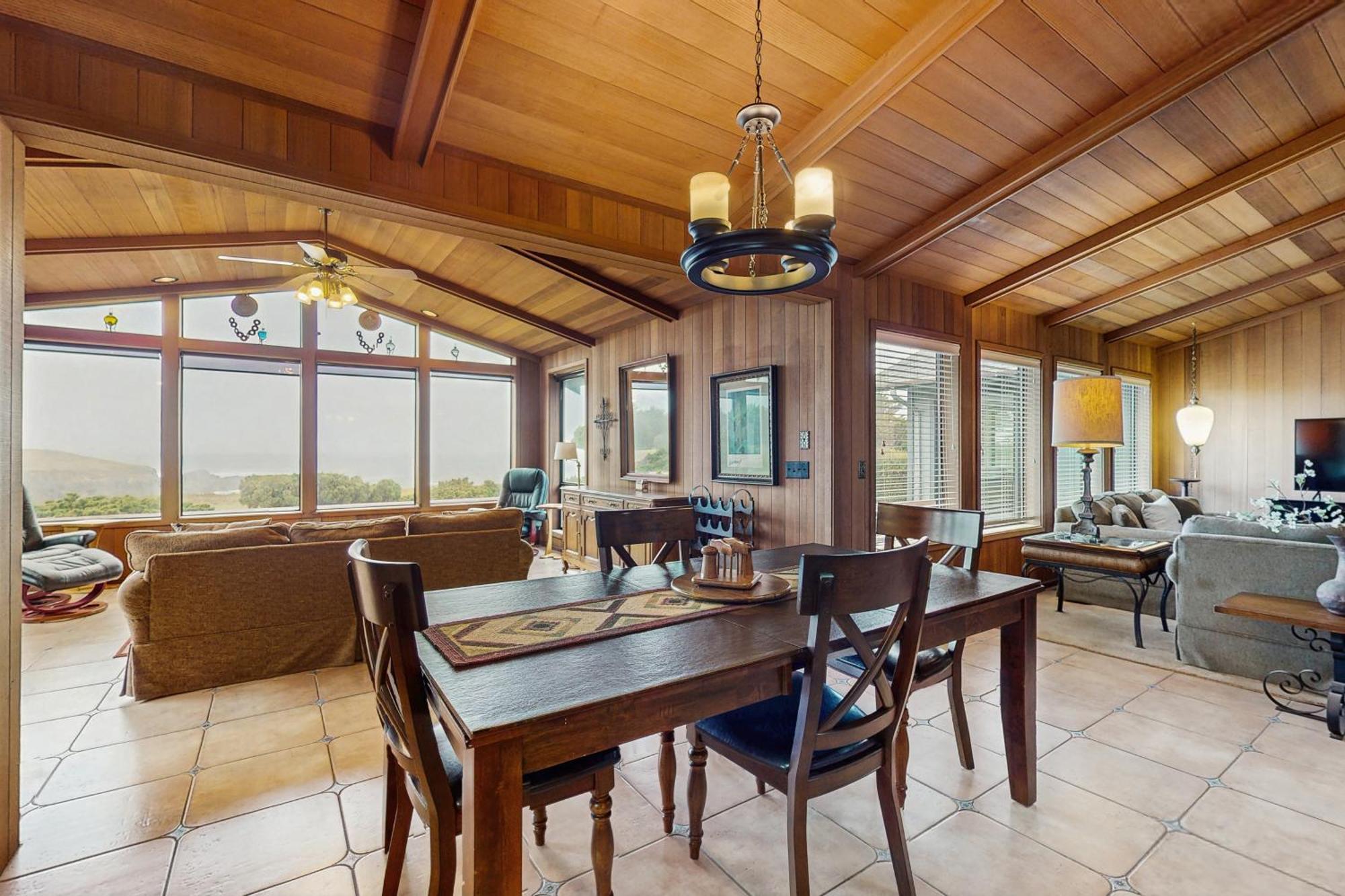 Sunset Point Holiday home *