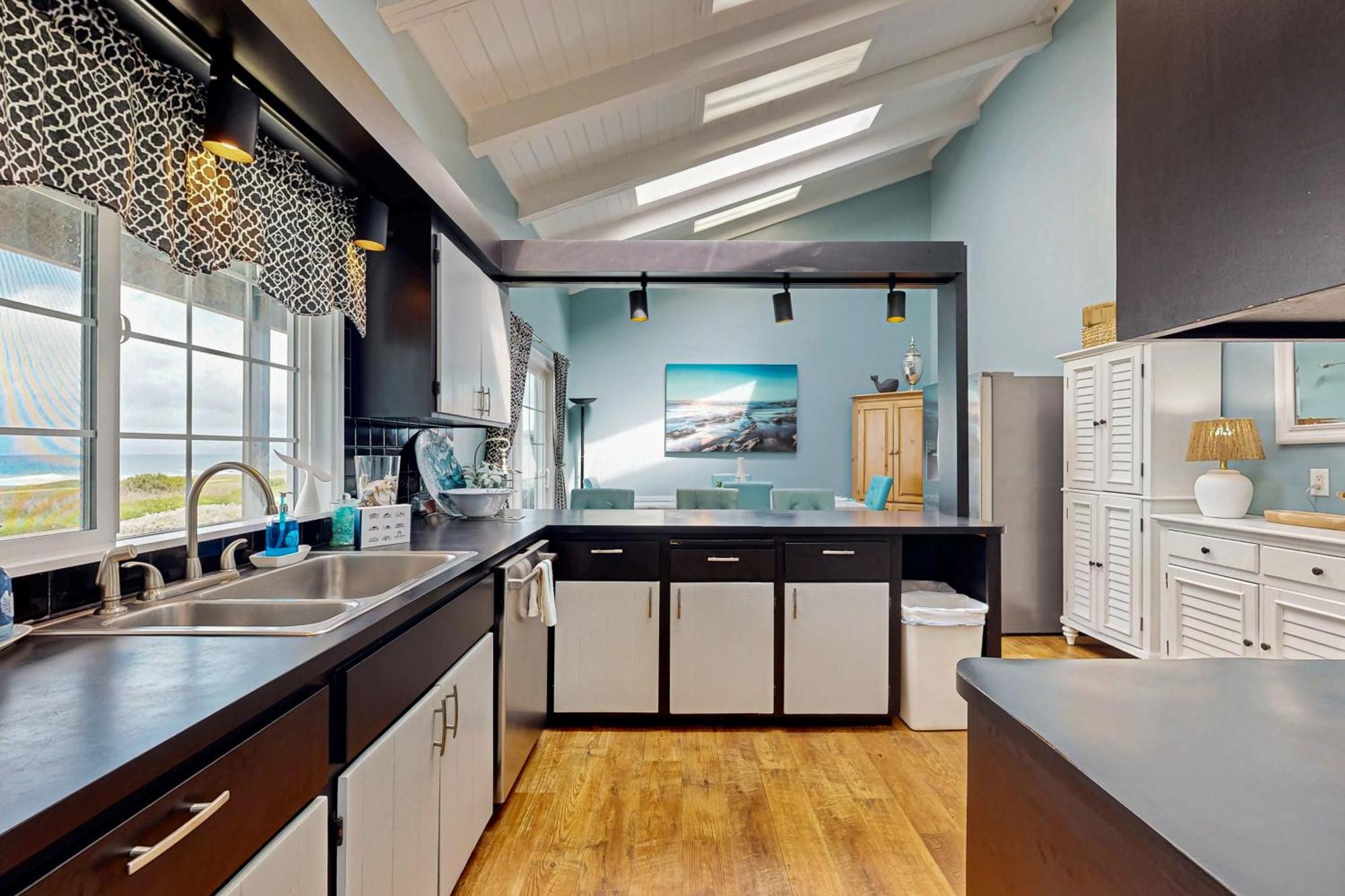 Sea Dream And Dollar Holiday home Fort Bragg