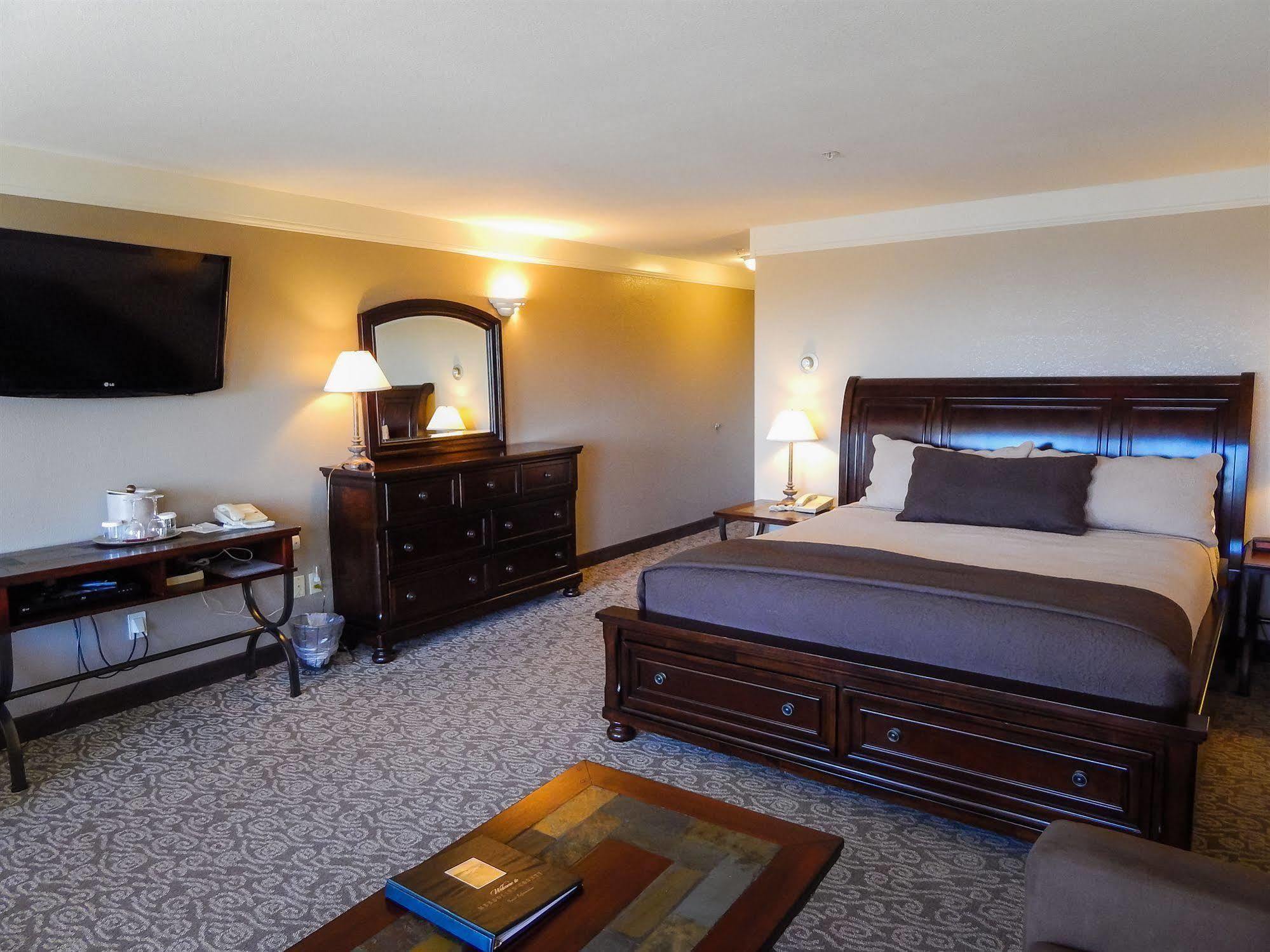 North Cliff 4*