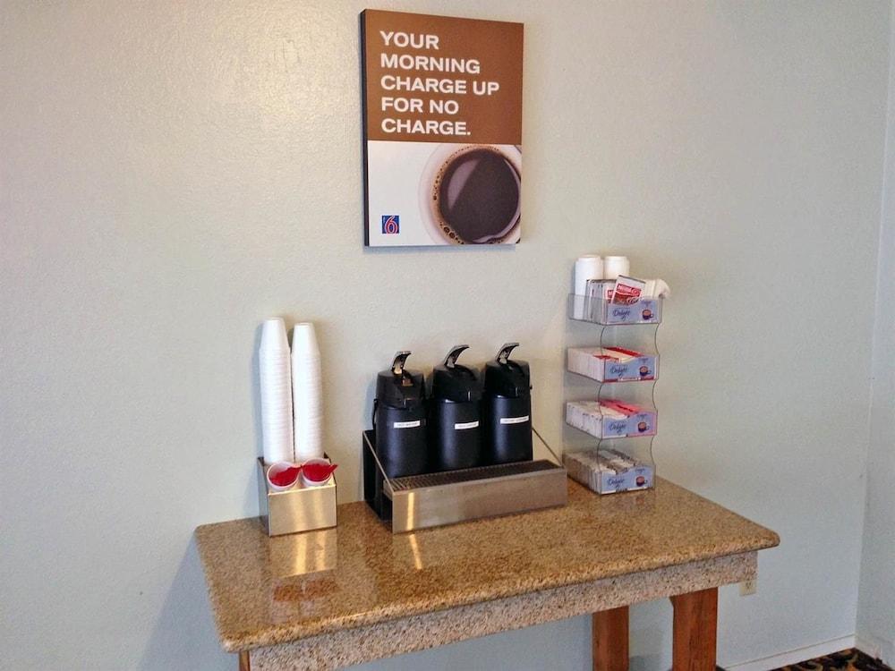 6-fort Bragg, Ca Hotel