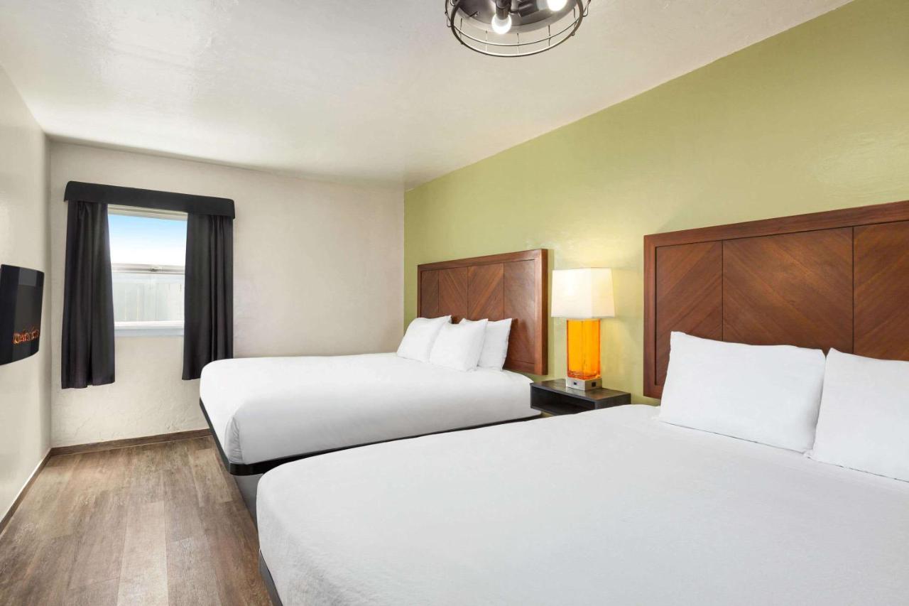 Motel Baymont By Wyndham Bragg Fort Bragg
