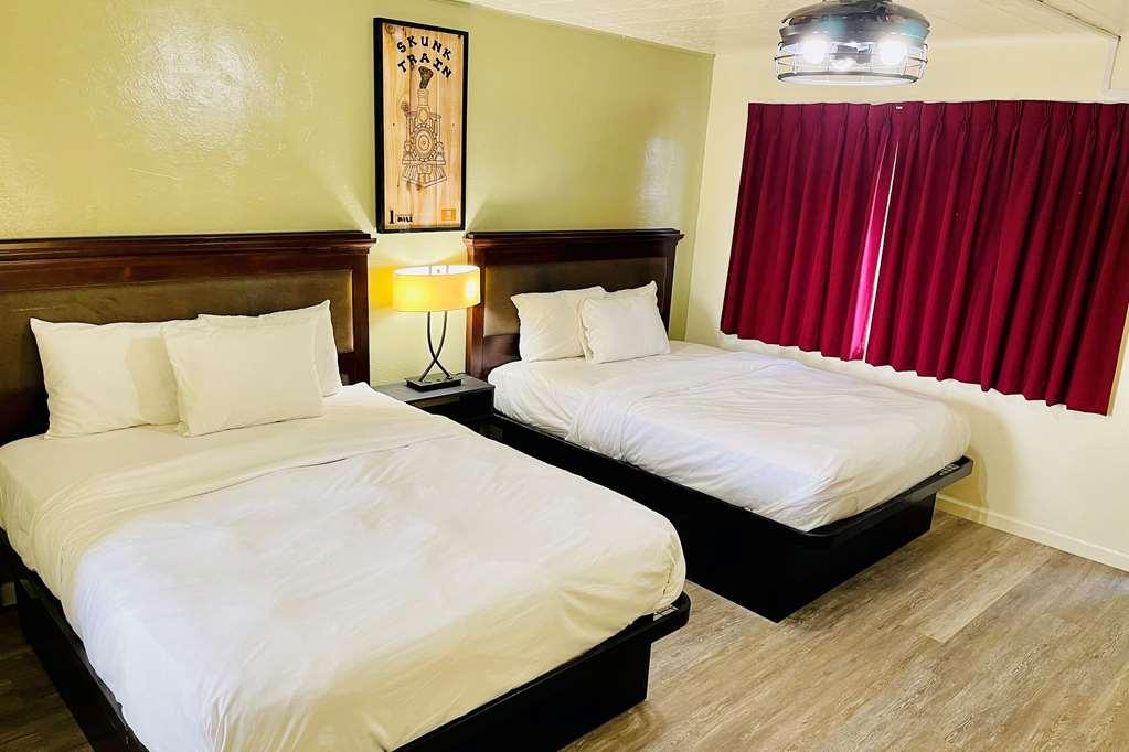 Baymont By Wyndham Bragg Motel Fort Bragg