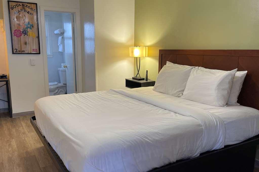 Motel Baymont By Wyndham Bragg 2*
